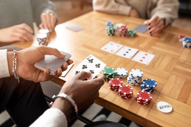 liga klik mobile app interface showing live casino tables and sportsbook menu